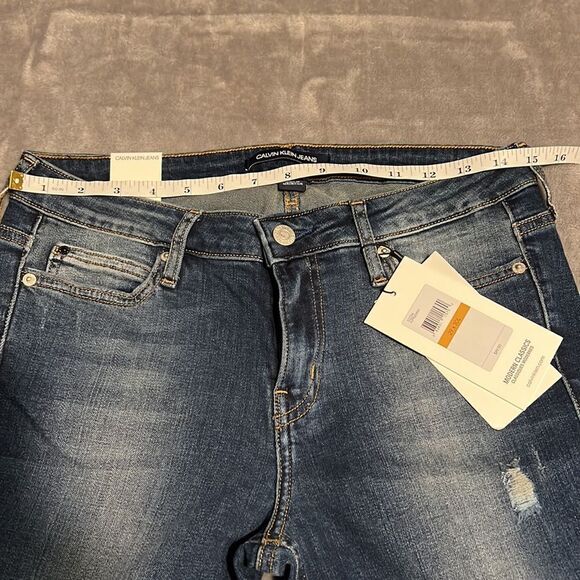 Calvin Klein Skinny Ankle Jean. Size 29 - Picture 7 of 8